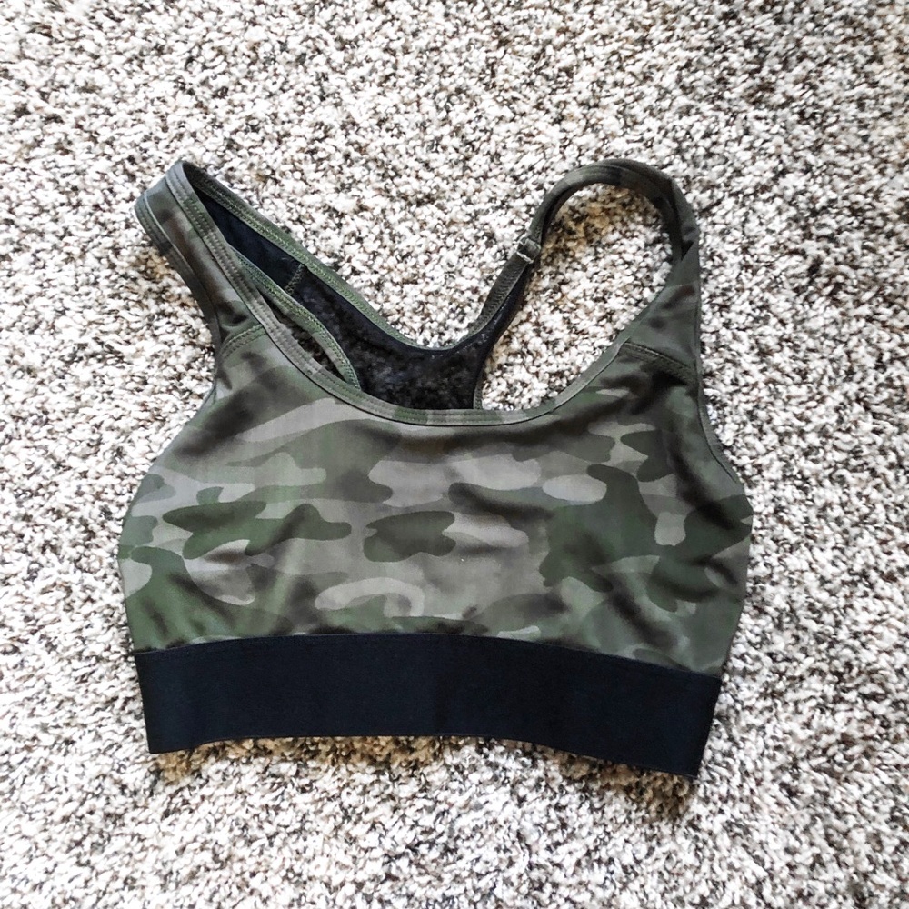 SOLD ONZIE CAMO NWOT bra size S/M - Picture 1 of 4